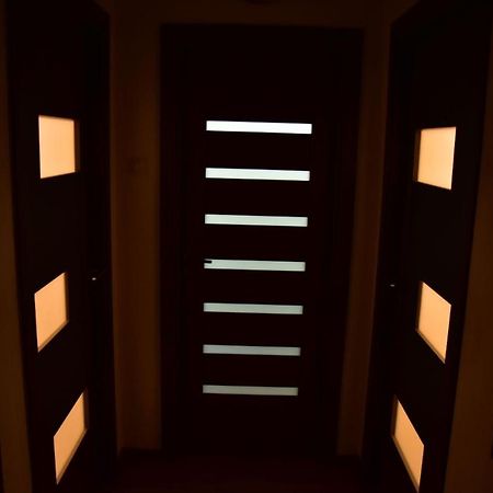 Apartament Dabe Hd 胡内多阿拉 外观 照片