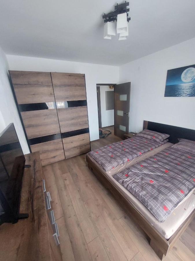 Apartament Dabe Hd 胡内多阿拉 外观 照片