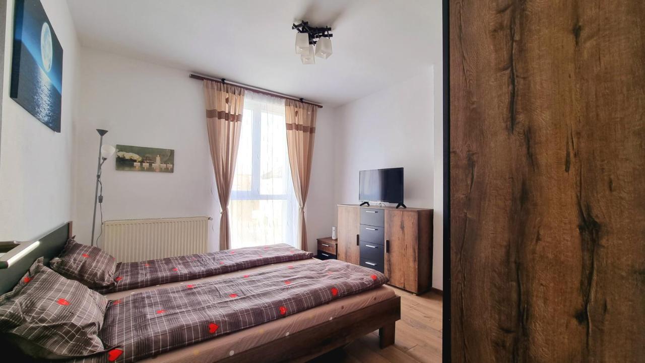 Apartament Dabe Hd 胡内多阿拉 外观 照片