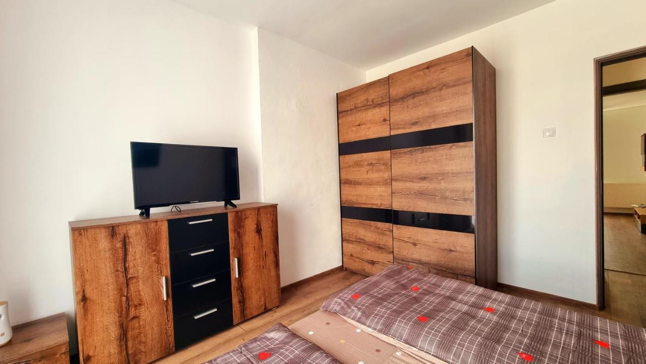 Apartament Dabe Hd 胡内多阿拉 外观 照片
